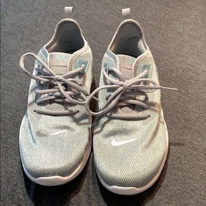 Nike Women’s Running Shoes sz 9